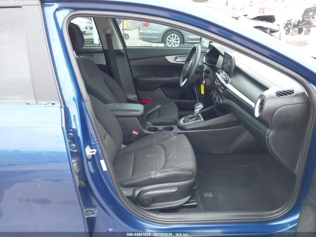 2024 Kia Forte Lxs მანქანა იყიდება აუქციონზე, vin: 3KPF24AD8RE810347, აუქციონის ნომერი: 44581625