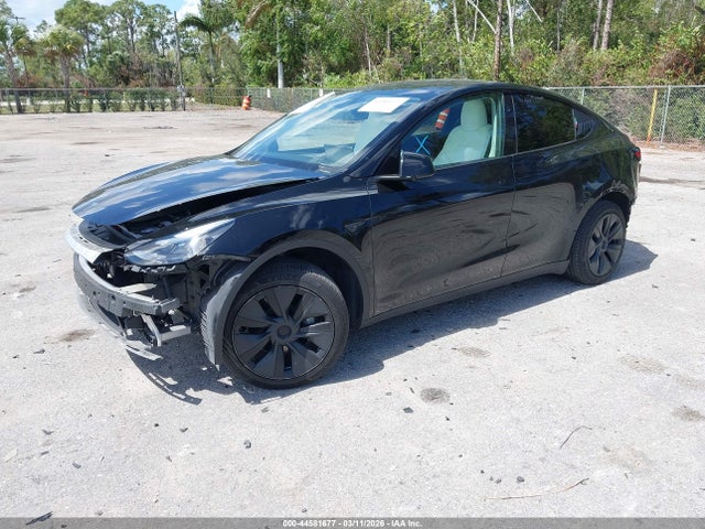 7SAYGDED4SF246655 Tesla Model Y Long Range Dual Motor Rear-wheel Drive