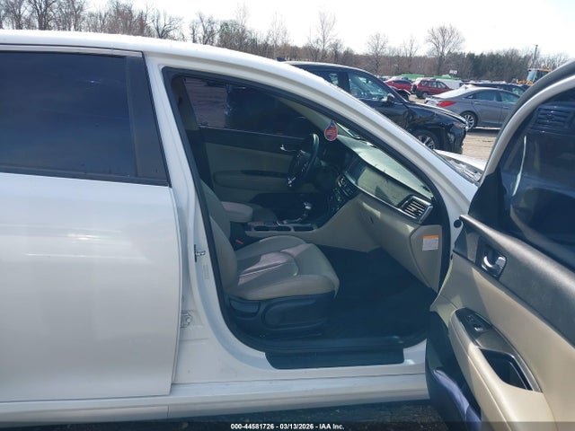 2017 KIA OPTIMA HYBRID KNAGU4LE0H5012730 Photo 4
