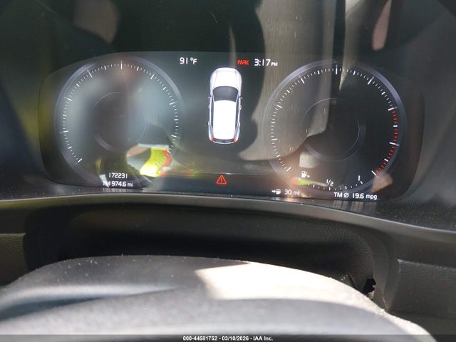 2019 Volvo Xc40 T5 Momentum/t5 R-design მანქანა იყიდება აუქციონზე, vin: YV4162XZ9K2012588, აუქციონის ნომერი: 44581752