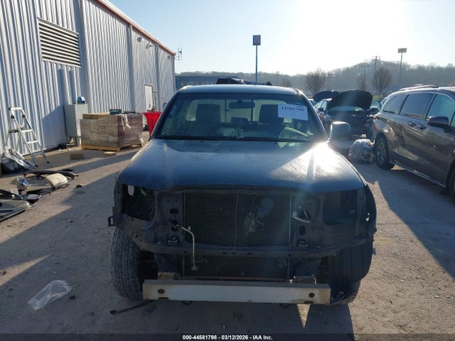 44581798 :رقم المزاد ، 5TFNX4CN8BX001696 vin ، 2011 Toyota Tacoma مزاد بيع