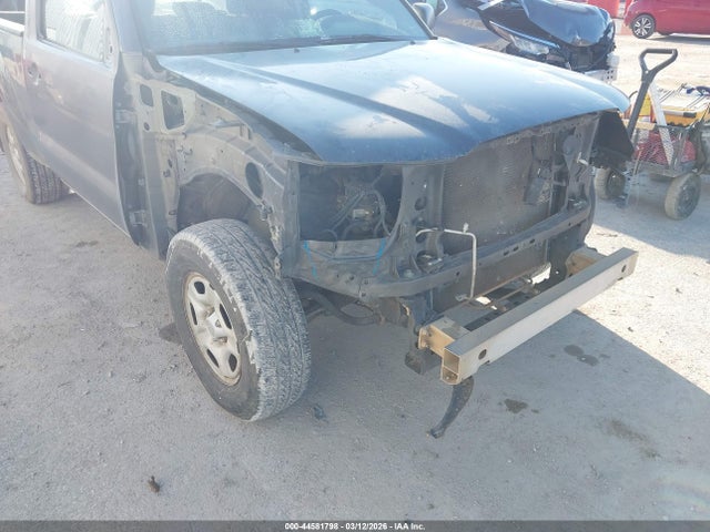 44581798 :رقم المزاد ، 5TFNX4CN8BX001696 vin ، 2011 Toyota Tacoma مزاد بيع