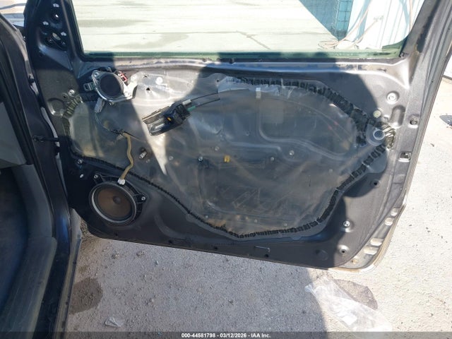 44581798 :رقم المزاد ، 5TFNX4CN8BX001696 vin ، 2011 Toyota Tacoma مزاد بيع