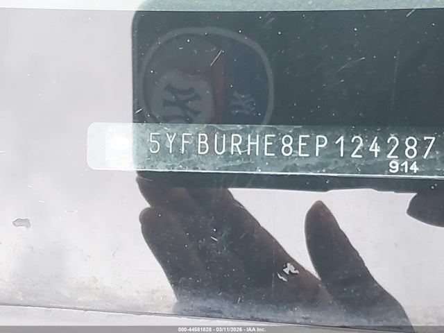 Продажа на аукционе авто 2014 Toyota Corolla Le, vin: 5YFBURHE8EP124287, номер лота: 44581828