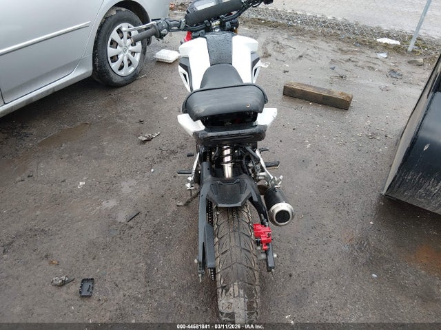 44581841 :رقم المزاد ، MLHJC7516J5010362 vin ، 2018 Honda Grom مزاد بيع