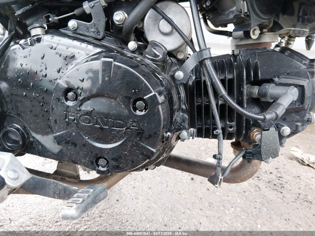44581841 :رقم المزاد ، MLHJC7516J5010362 vin ، 2018 Honda Grom مزاد بيع