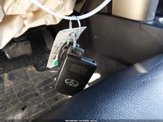 Toyota Rav4 Limited 2015 2T3DFREV3FW252337 Image 11