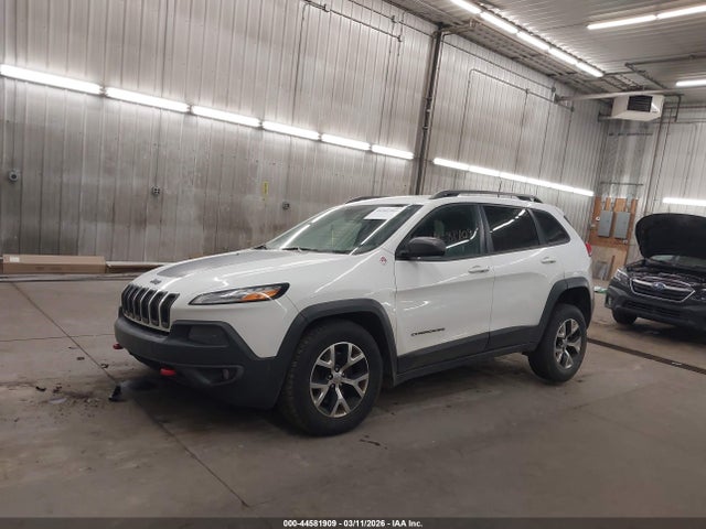 2016 Jeep Cherokee Trailhawk მანქანა იყიდება აუქციონზე, vin: 1C4PJMBS8GW109735, აუქციონის ნომერი: 44581909