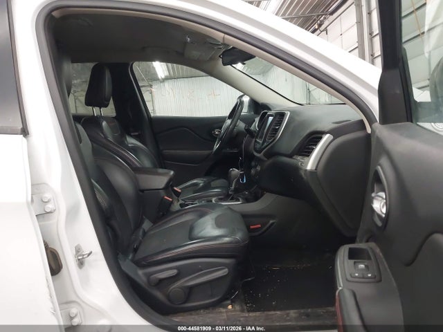 2016 Jeep Cherokee Trailhawk მანქანა იყიდება აუქციონზე, vin: 1C4PJMBS8GW109735, აუქციონის ნომერი: 44581909