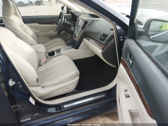44582073 :رقم المزاد ، 4S3BMCP67D3020906 vin ، 2013 Subaru Legacy 2.5i Limited مزاد بيع