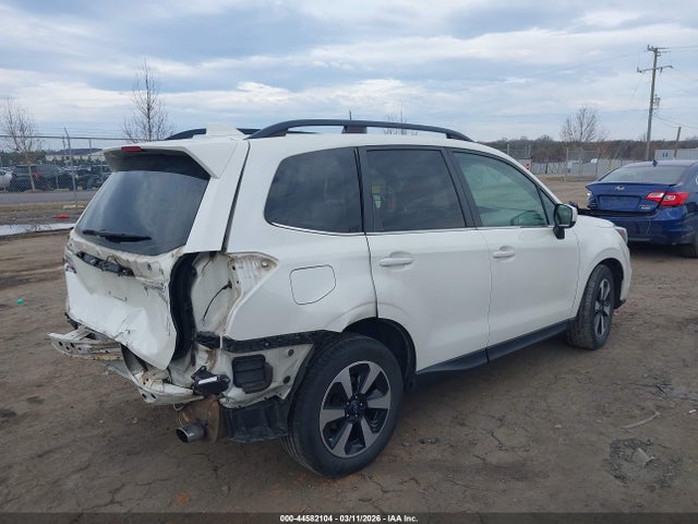 44582104 :رقم المزاد ، JF2SJALC8HH415793 vin ، 2017 Subaru Forester 2.5i Limited مزاد بيع