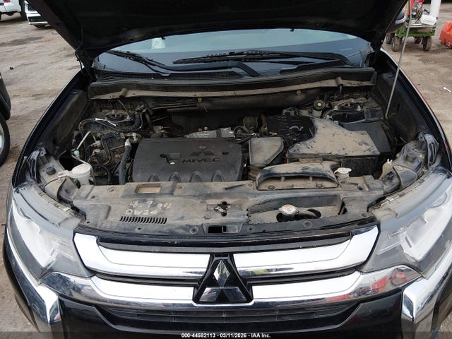 44582113 :رقم المزاد ، JA4AD3A34HZ026928 vin ، 2017 Mitsubishi Outlander Se مزاد بيع