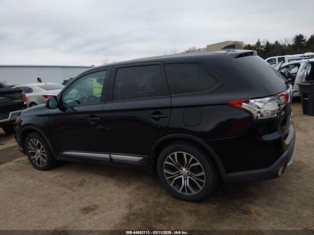 44582113 :رقم المزاد ، JA4AD3A34HZ026928 vin ، 2017 Mitsubishi Outlander Se مزاد بيع