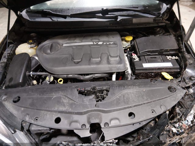 Продажа на аукционе авто 2015 Chrysler 200 C, vin: 1C3CCCEG6FN551013, номер лота: 44582126