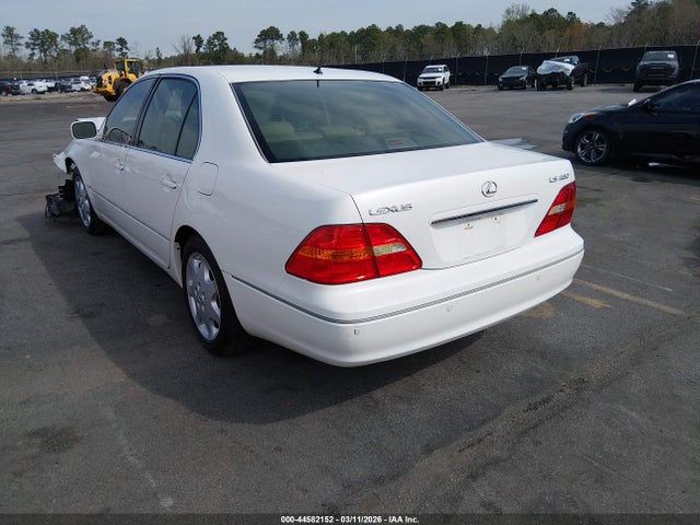 2003 LEXUS LS 430 JTHBN30F830110331 Photo 2