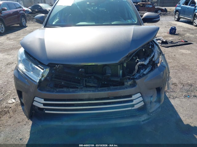 Toyota Highlander Xle 2018 5TDJZRFH6JS551091 Image 13