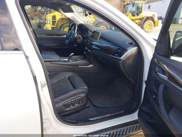 2016 Bmw X6 Xdrive35i მანქანა იყიდება აუქციონზე, vin: 5UXKU2C57G0N79142, აუქციონის ნომერი: 44582230