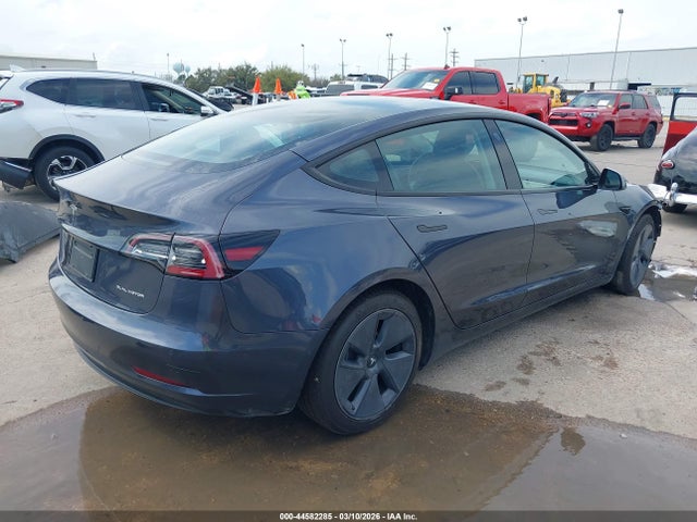 44582285 :رقم المزاد ، 5YJ3E1EB2NF118252 vin ، 2022 Tesla Model 3 Long Range Dual Motor All-wheel Drive مزاد بيع