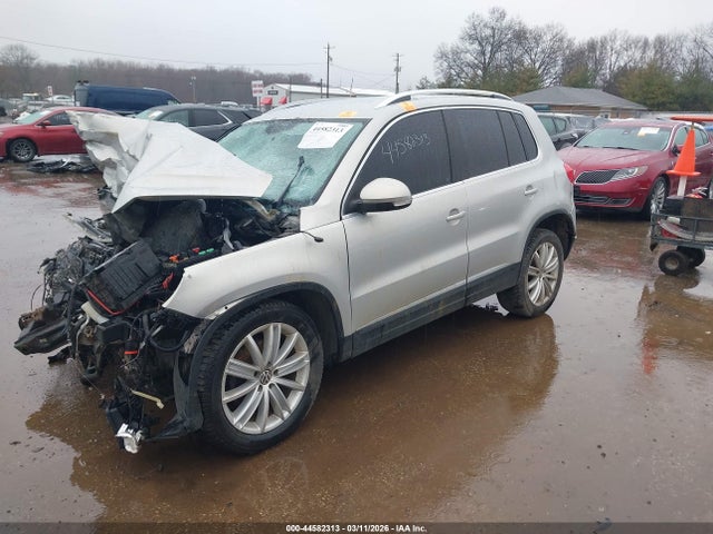 2012 VOLKSWAGEN TIGUAN WVGBV7AX7CW548623 Photo 1