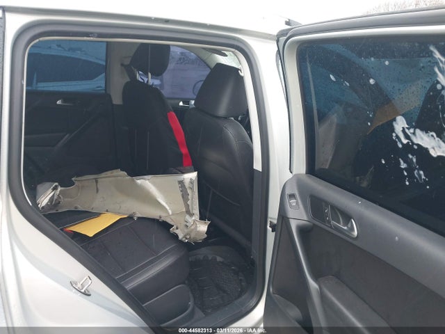 2012 VOLKSWAGEN TIGUAN WVGBV7AX7CW548623 Photo 7