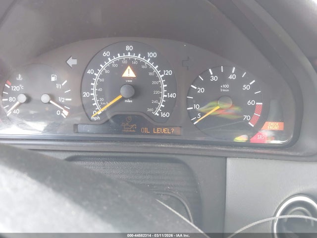 44582314 :رقم المزاد ، WDBJF65H1XA922865 vin ، 1999 Mercedes-benz E 320 مزاد بيع