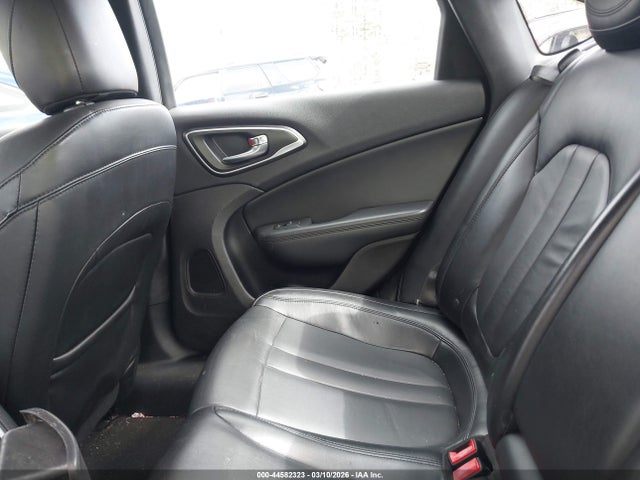 Aukcja sprzedaży 2015 Chrysler 200 C, vin: 1C3CCCCG2FN517038, numer aukcji: 44582323