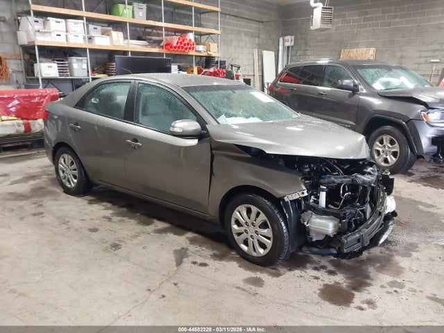 2010 KIA FORTE KNAFU4A22A5077850