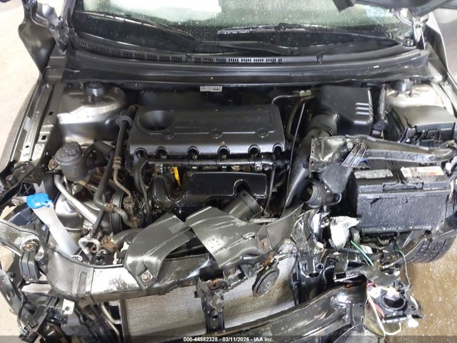 2010 KIA FORTE KNAFU4A22A5077850 Photo 9