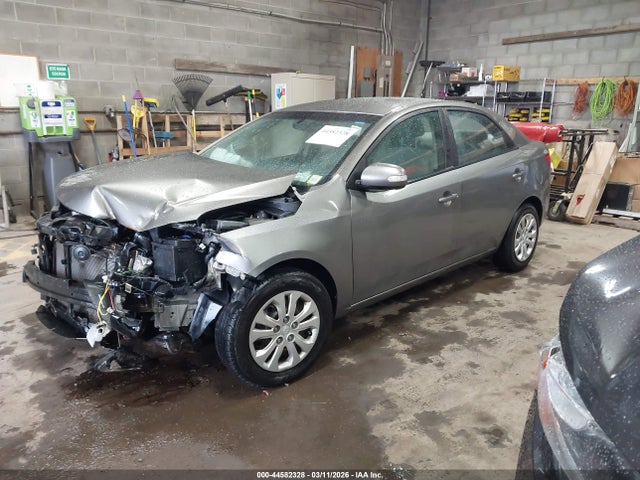 2010 KIA FORTE KNAFU4A22A5077850 Photo 1