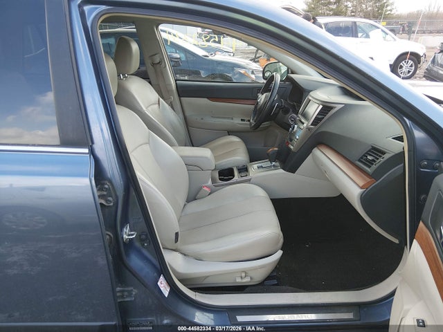 Продажа на аукционе авто 2014 Subaru Outback 2.5i Limited, vin: 4S4BRCNC5E3279983, номер лота: 44582334