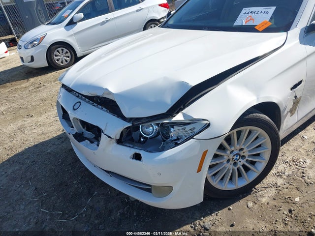 2013 Bmw 535i მანქანა იყიდება აუქციონზე, vin: WBAFR7C5XDC823617, აუქციონის ნომერი: 44582346