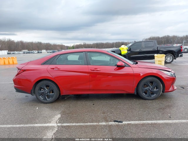 44582350 :رقم المزاد ، KMHLM4AG4NU312239 vin ، 2022 Hyundai Elantra Sel مزاد بيع