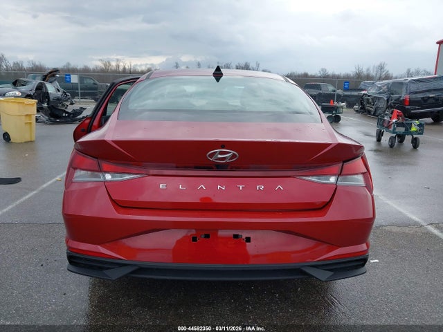 44582350 :رقم المزاد ، KMHLM4AG4NU312239 vin ، 2022 Hyundai Elantra Sel مزاد بيع