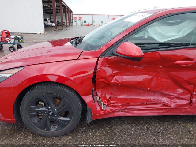 44582350 :رقم المزاد ، KMHLM4AG4NU312239 vin ، 2022 Hyundai Elantra Sel مزاد بيع