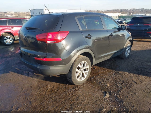 Продажа на аукционе авто 2016 Kia Sportage Lx, vin: KNDPB3AC1G7808202, номер лота: 44582387