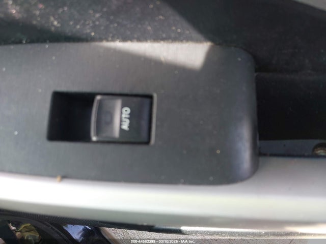 Toyota Prius Two 2015 JTDKN3DU5F1933095 Image 5