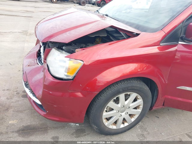 2013 Chrysler Town & Country Touring მანქანა იყიდება აუქციონზე, vin: 2C4RC1BG4DR810564, აუქციონის ნომერი: 44582403