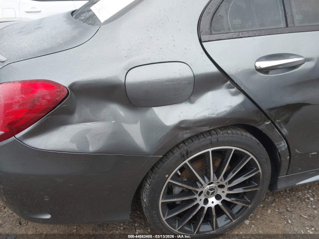 2018 Mercedes-benz C 300 4matic მანქანა იყიდება აუქციონზე, vin: 55SWF4KB2JU242868, აუქციონის ნომერი: 44582405