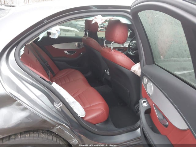 2018 Mercedes-benz C 300 4matic მანქანა იყიდება აუქციონზე, vin: 55SWF4KB2JU242868, აუქციონის ნომერი: 44582405