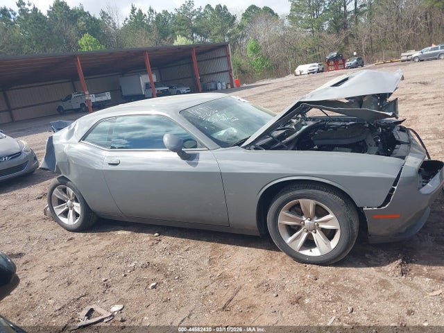 Продажа на аукционе авто 2023 Dodge Challenger Sxt, vin: 2C3CDZAG8PH669984, номер лота: 44582430