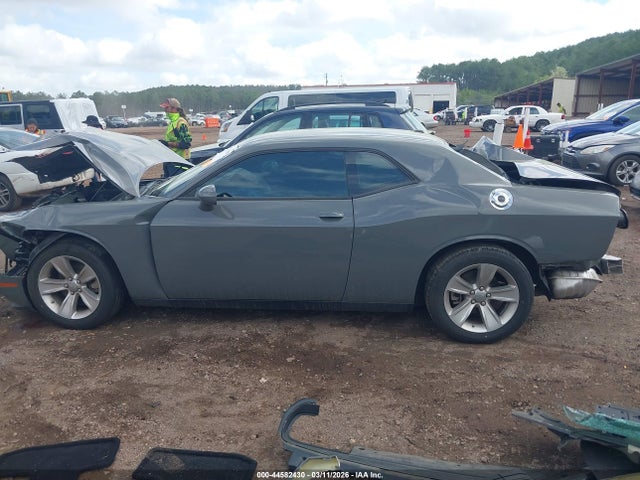 Продажа на аукционе авто 2023 Dodge Challenger Sxt, vin: 2C3CDZAG8PH669984, номер лота: 44582430