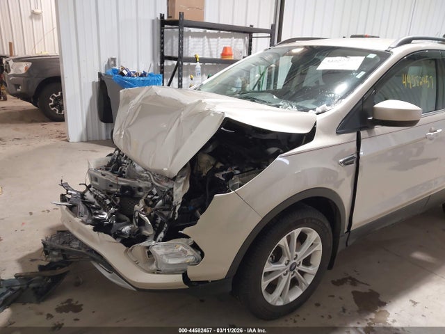 2018 FORD ESCAPE 1FMCU0GD9JUC60137 Photo 5