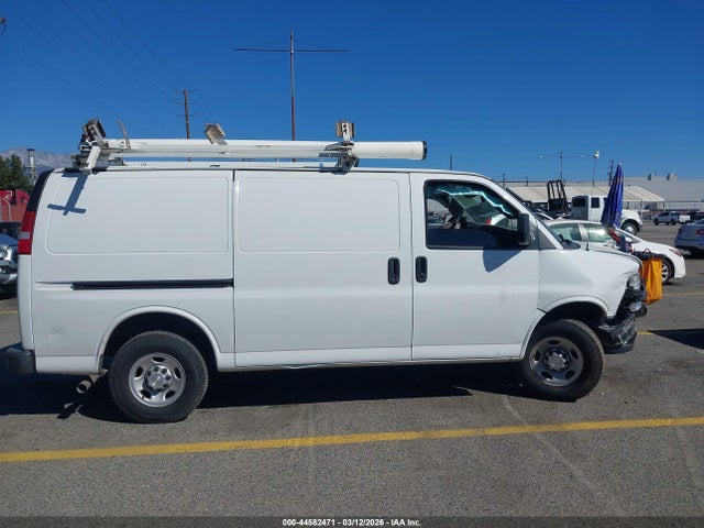 1GCWGAFP5M1198719 Chevrolet Express Cargo Rwd 2500 Regular Wheelbase Wt