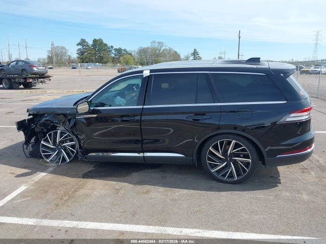 Lincoln Aviator Reserve 2025 5LM5J7XC7SGL20401 Image 13