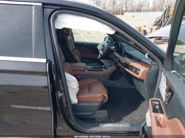 Lincoln Aviator Reserve 2025 5LM5J7XC7SGL20401 Image 5