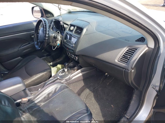 2017 MITSUBISHI OUTLANDER SPORT JA4AP3AU7HZ030035 Photo 4