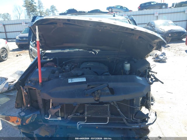 Продаж на аукціоні авто 2010 Cadillac Escalade Esv Premium, vin: 1GYUKJEF4AR105260, номер лоту: 44582559
