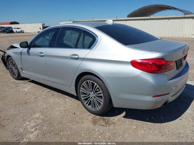 2019 BMW 530I WBAJA5C59KBX46733 Photo 2
