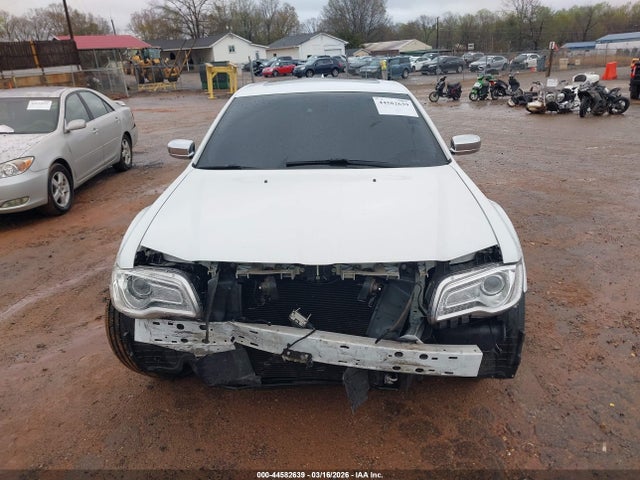44582639 :رقم المزاد ، 2C3CCAEG1HH579656 vin ، 2017 Chrysler 300c مزاد بيع