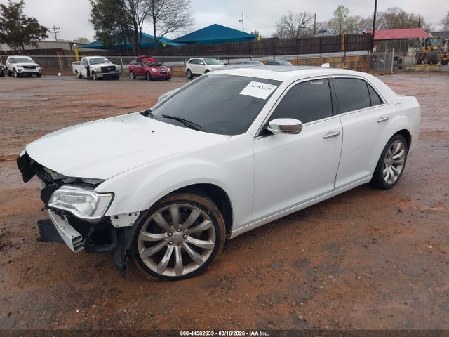 2017 CHRYSLER 300C 2C3CCAEG1HH579656 Photo 1